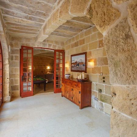 Il-Veduta Holiday Farmhouse With Sunny Private Pool In Island Of Gozo Għarb Zewnętrze zdjęcie