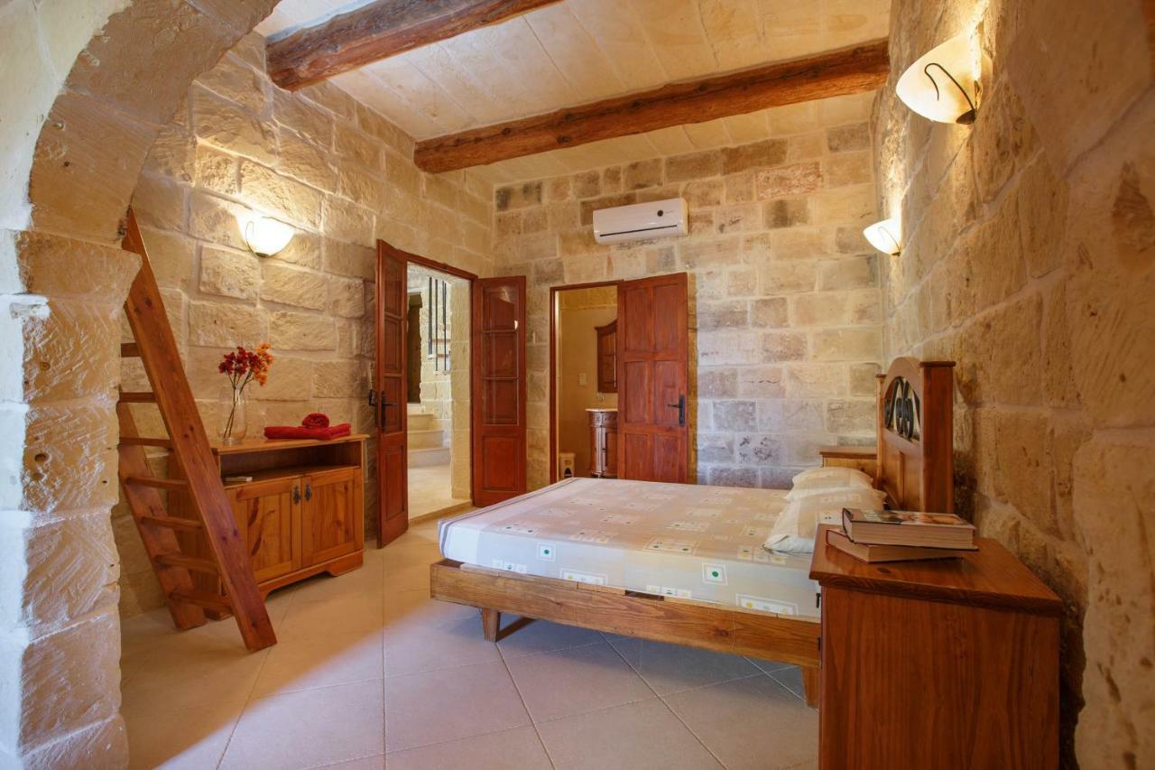Il-Veduta Holiday Farmhouse With Sunny Private Pool In Island Of Gozo Għarb Zewnętrze zdjęcie